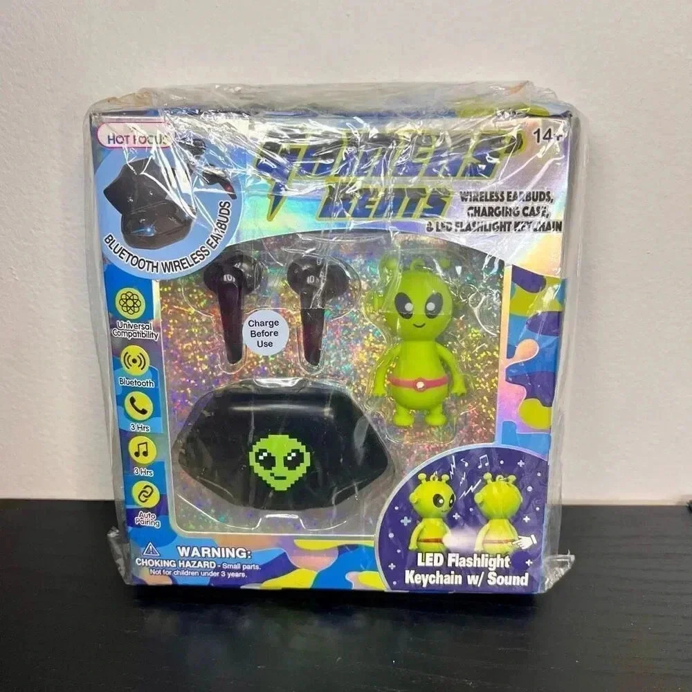 Hot Focus Black Green Wireless Earbuds Charging Case Alien‎ Flashlight Keychain